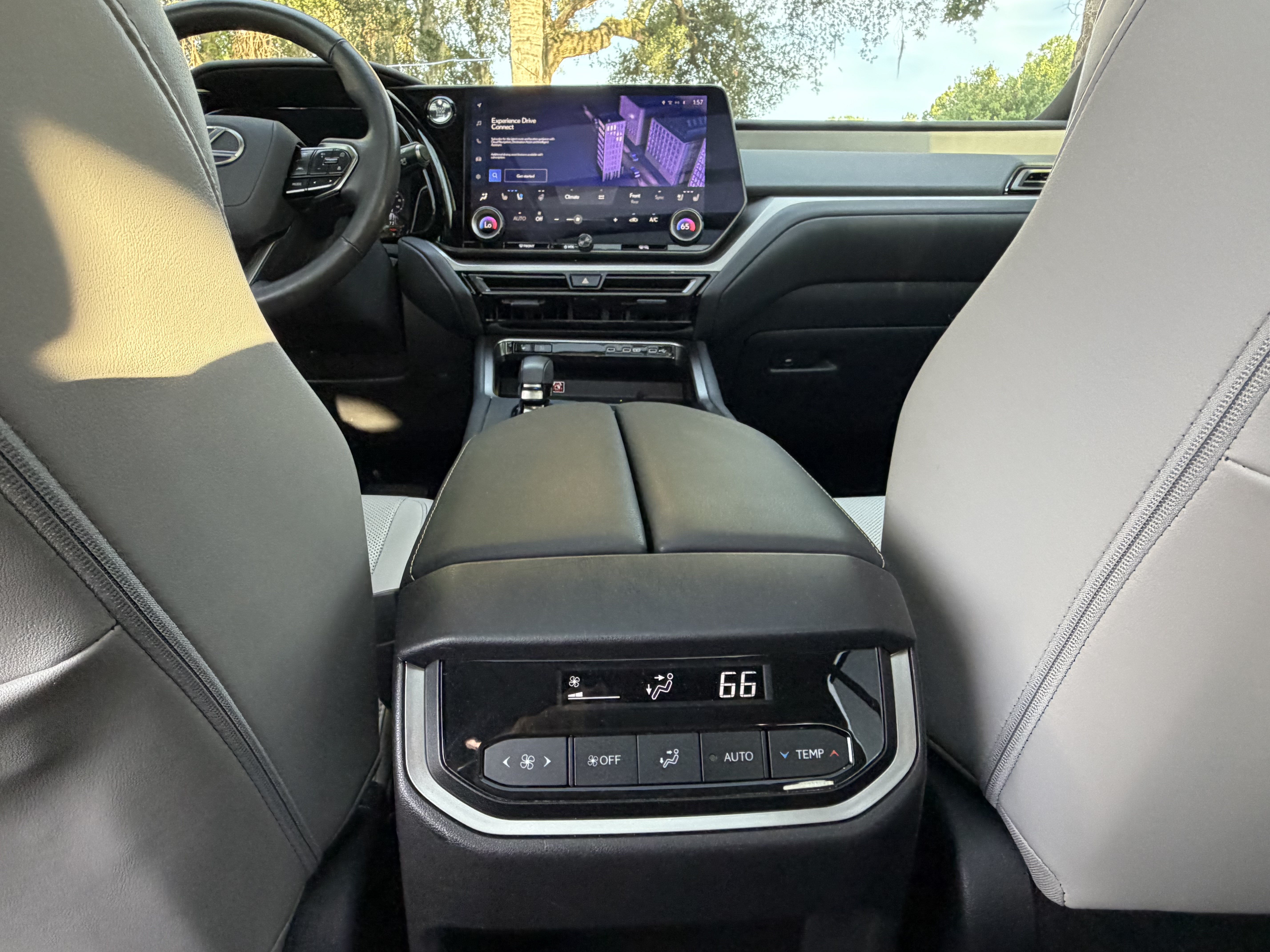 Certified 2025 Lexus TX 350 FWD w/ Technology Package image 32