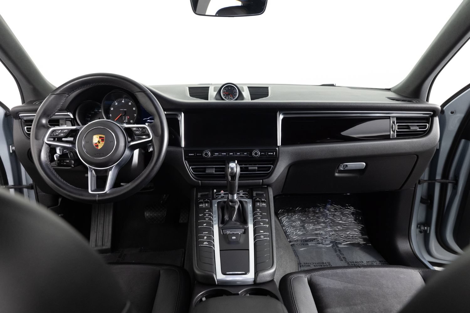 Used 2021 Porsche Macan AWD/4WD image 33