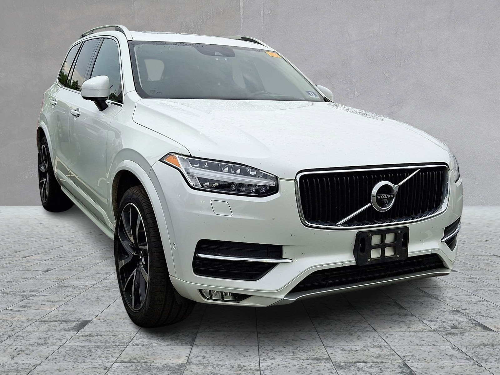 Used 2019 Volvo XC90 T6 Momentum w/ Advanced Package