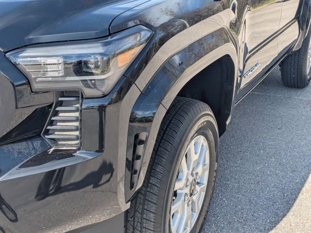 Used 2024 Toyota Tacoma SR5 w/ SR5 Upgrade Package image 9