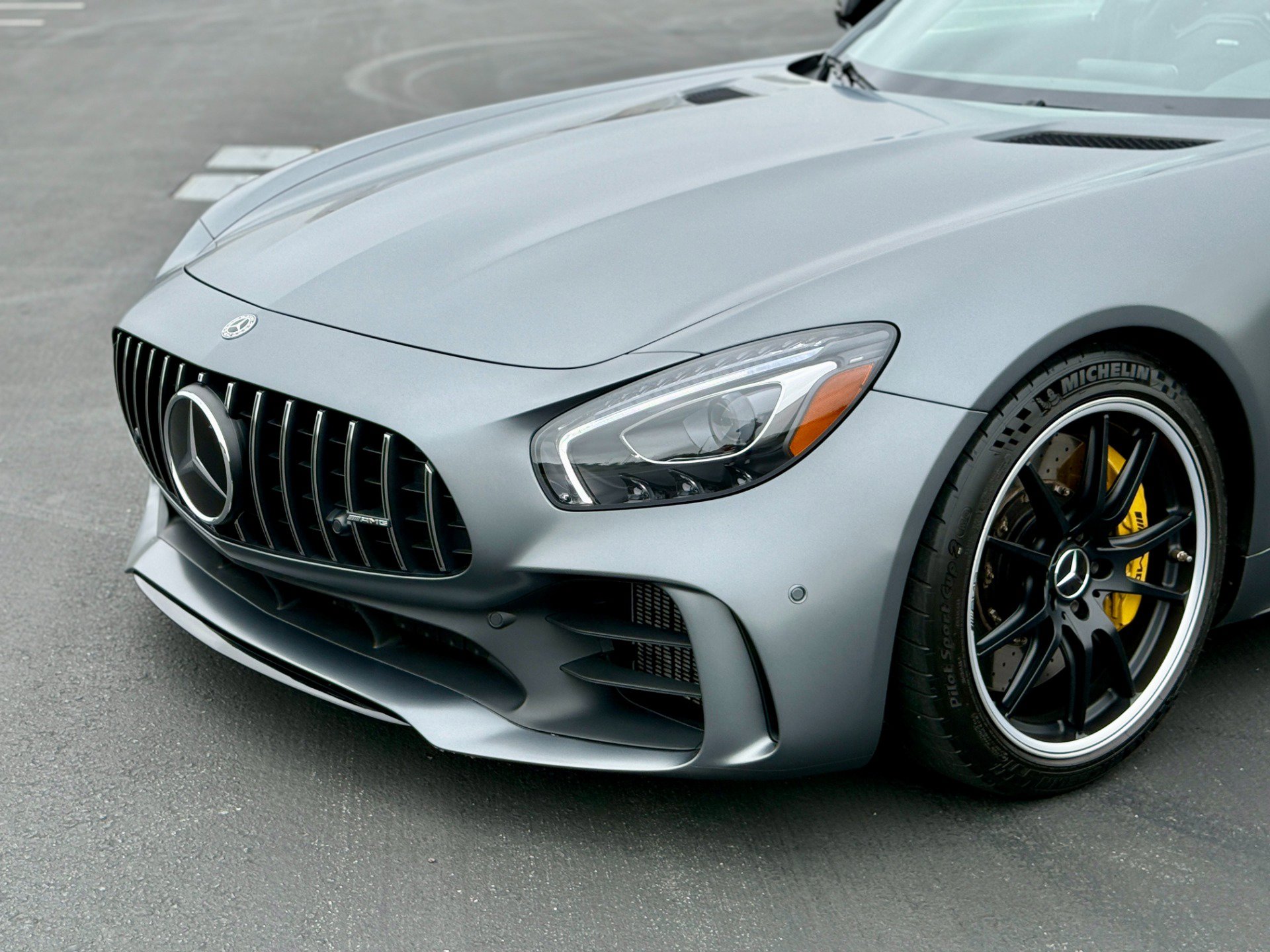 Used 2018 Mercedes-Benz AMG GT R image 28