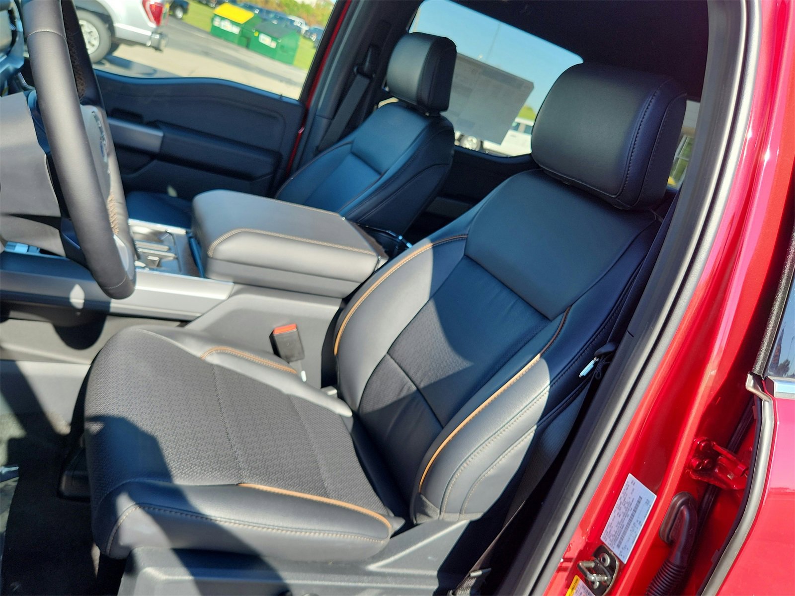 New 2025 Ford F150 Lariat w/ Equipment Group 501A Mid image 10