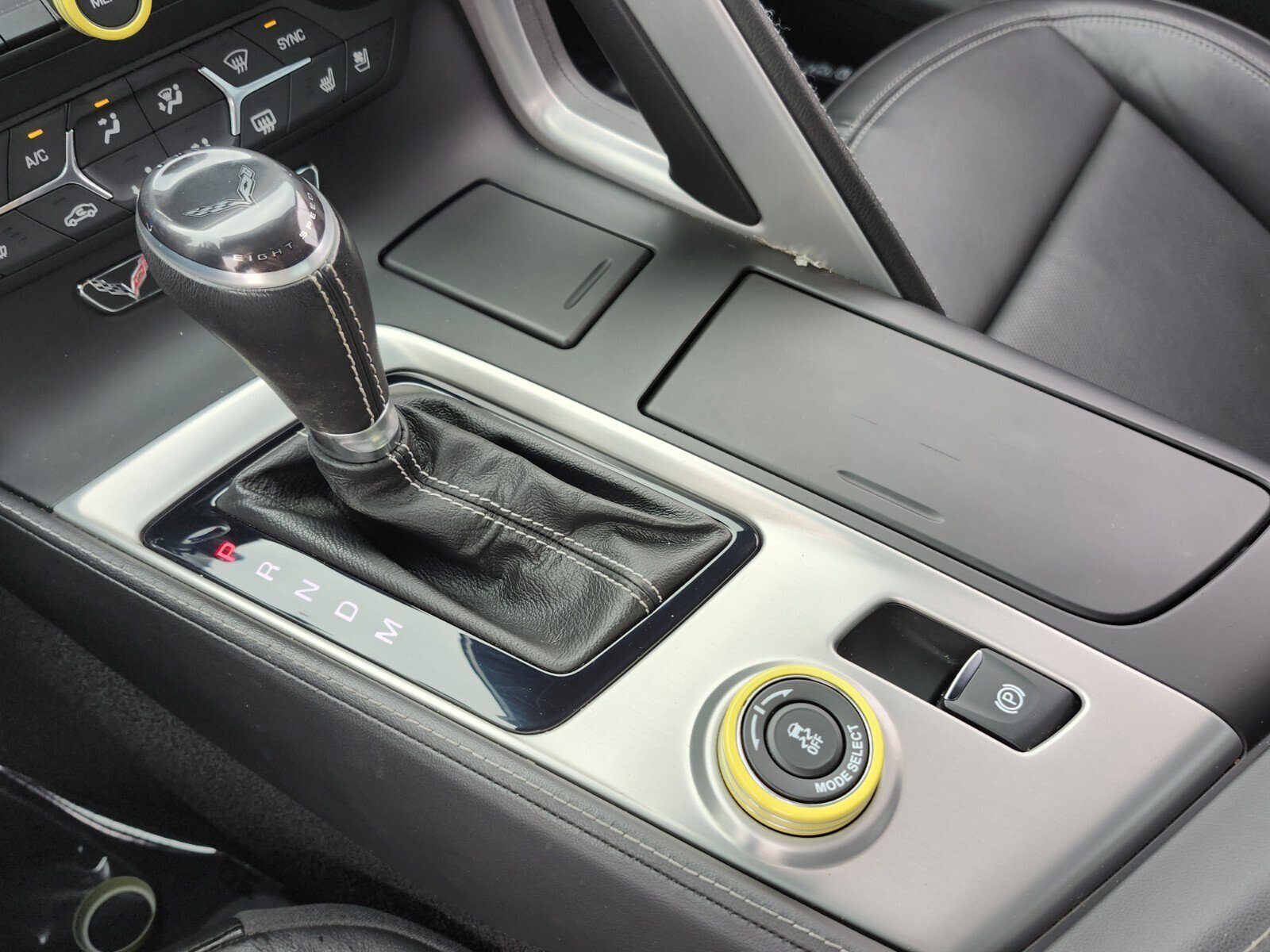 Used 2019 Chevrolet Corvette Stingray Coupe w/ 2LT Preferred Equipment Group image 35