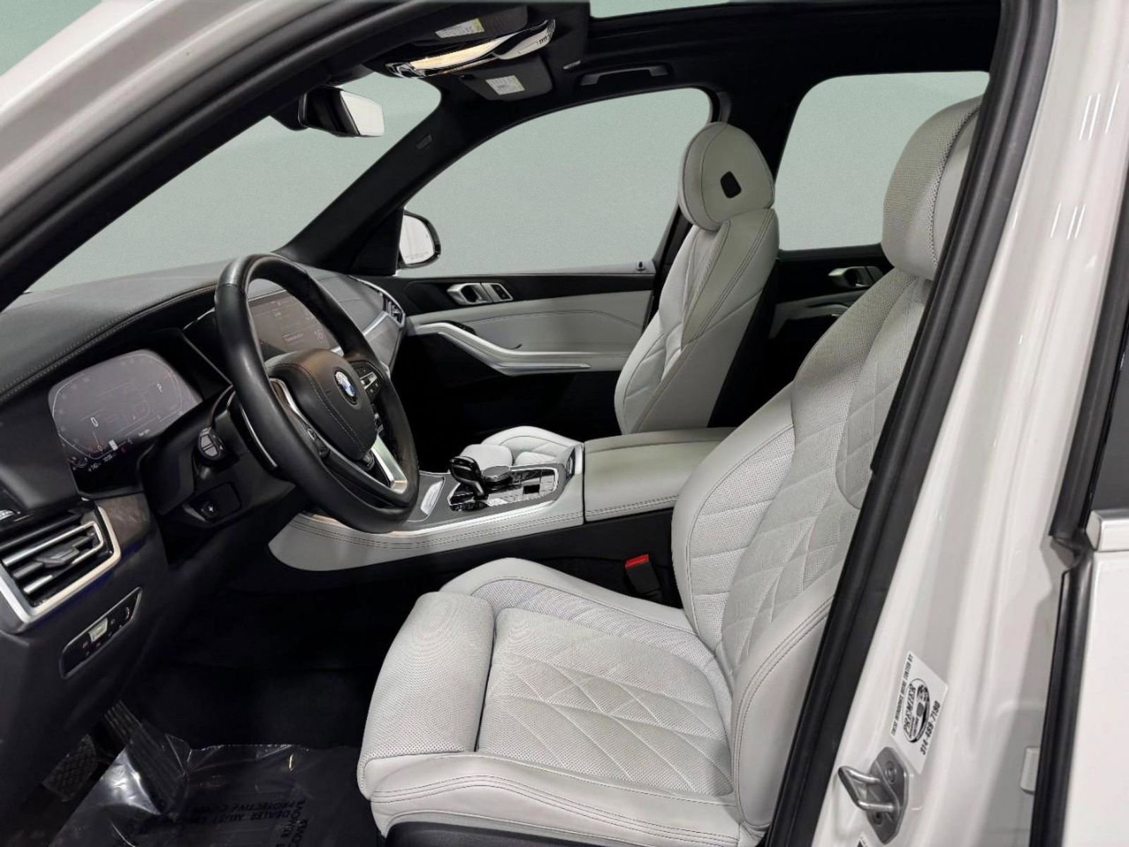 Certified 2023 BMW X5 xDrive40i w/ Climate Comfort Package image 8