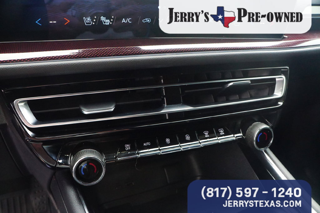 Used 2026 Chevrolet Traverse RS FWD image 13