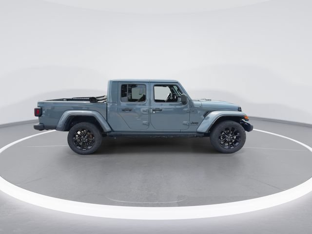 Used 2024 Jeep Gladiator Sport AWD/4WD image 9