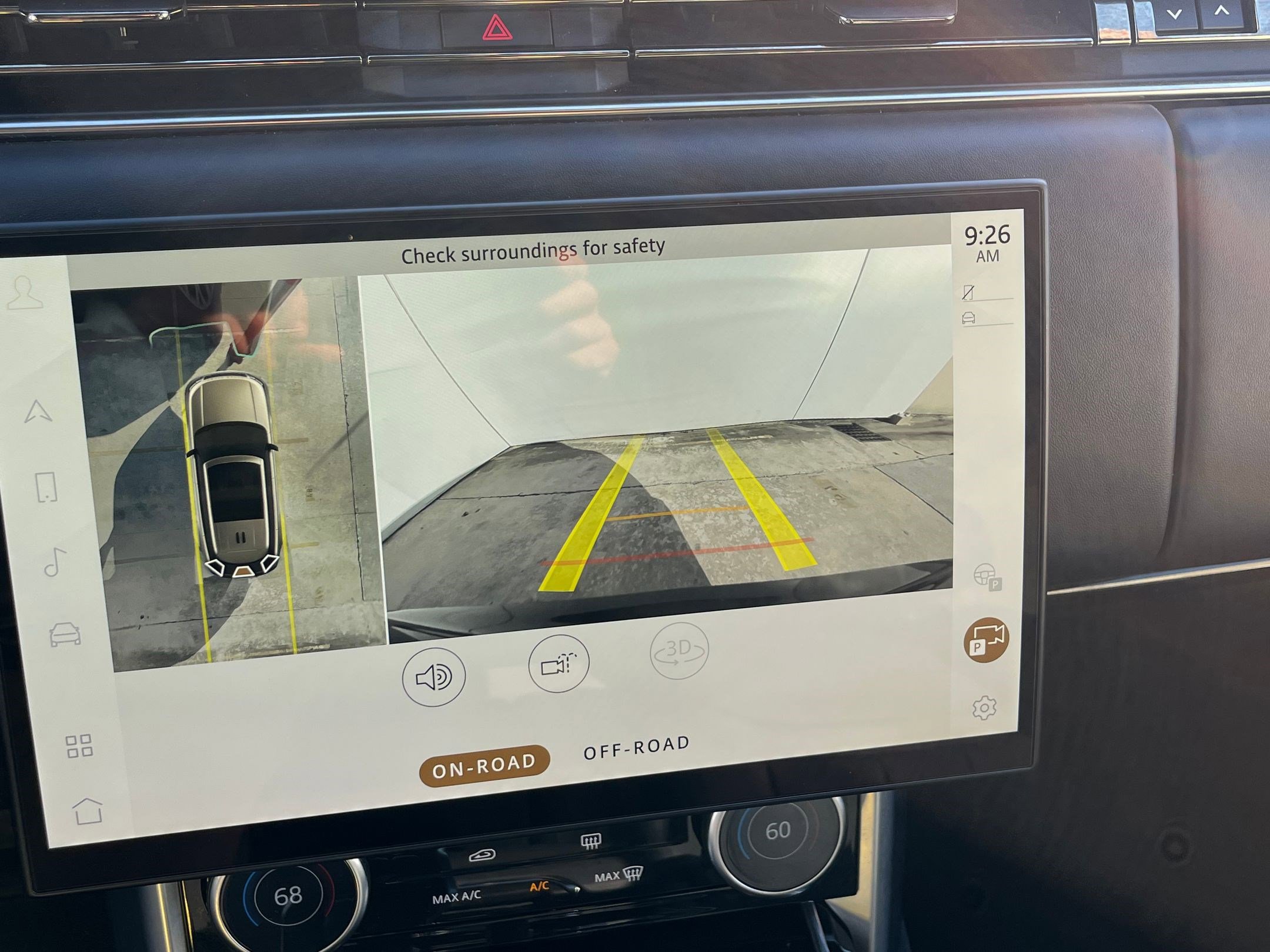 Used 2025 Land Rover Range Rover SE image 32