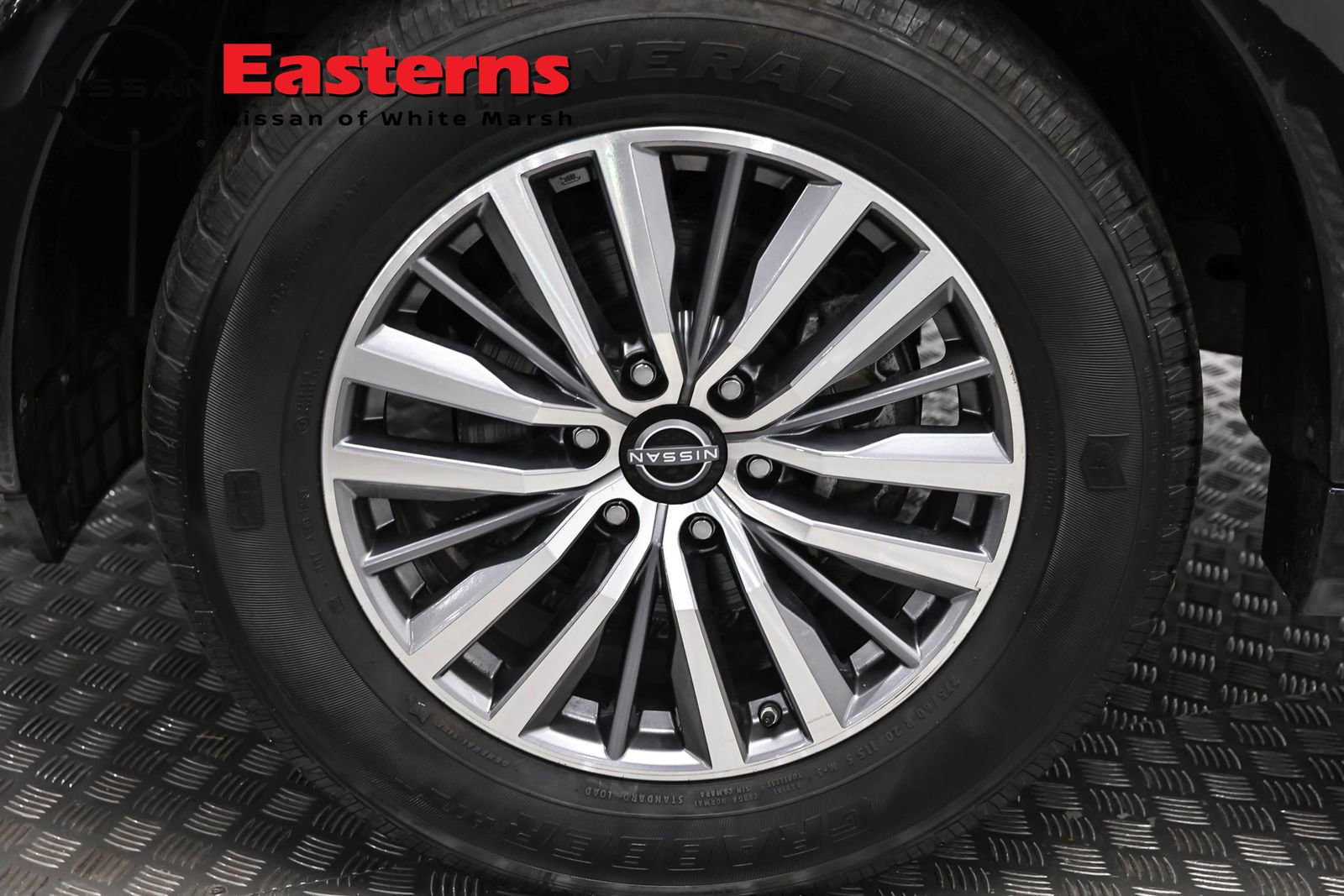 Used 2024 Nissan Armada SL AWD/4WD image 38