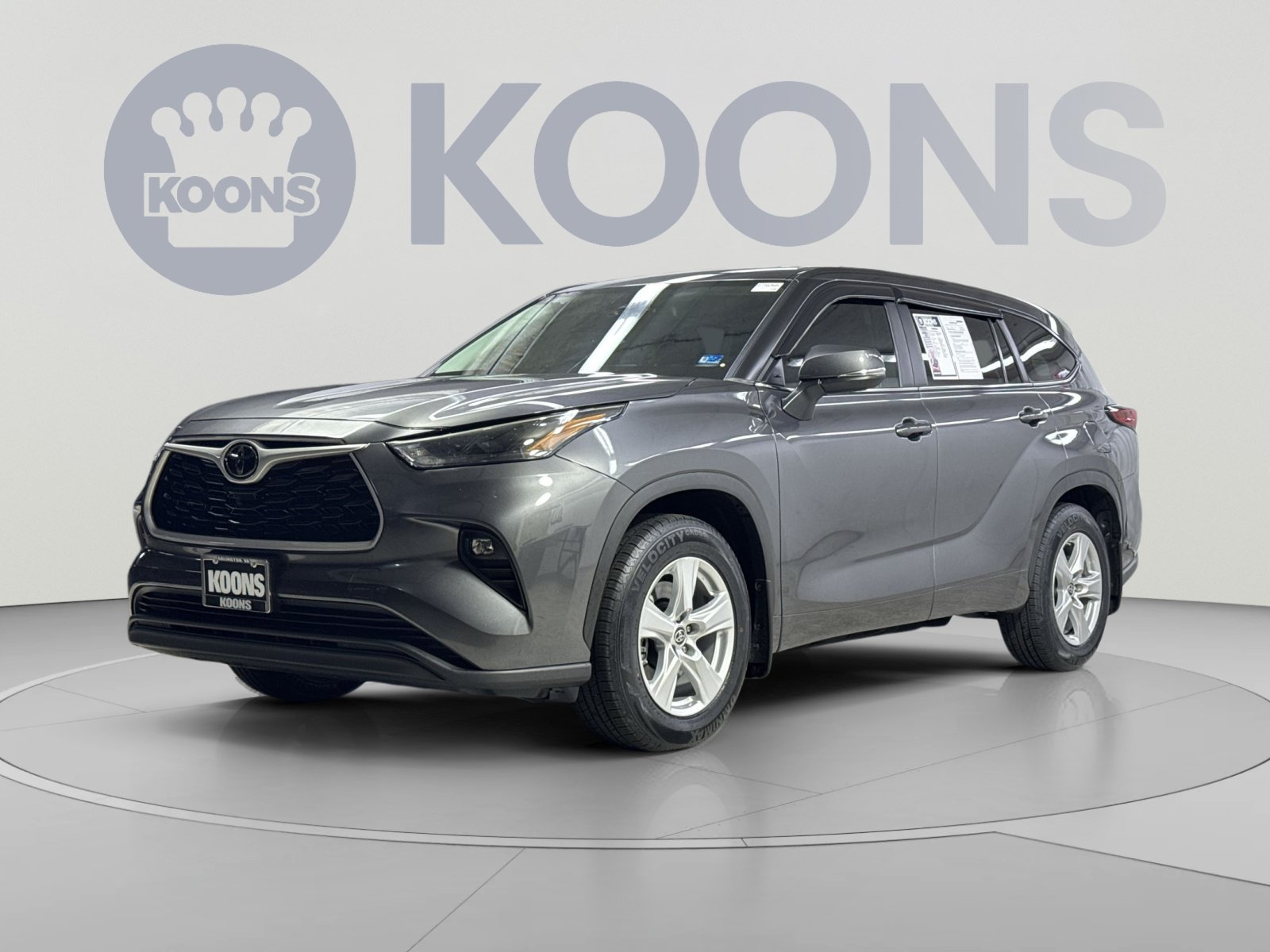 Used 2023 Toyota Highlander LE