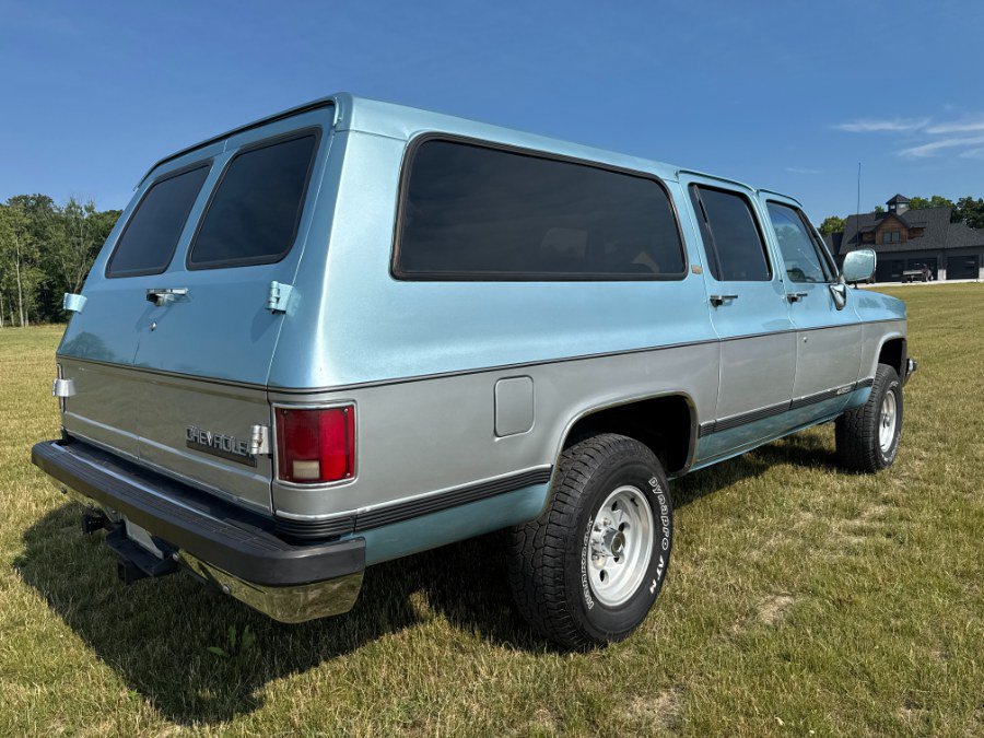 Used 1989 Chevrolet Suburban 4WD image 5