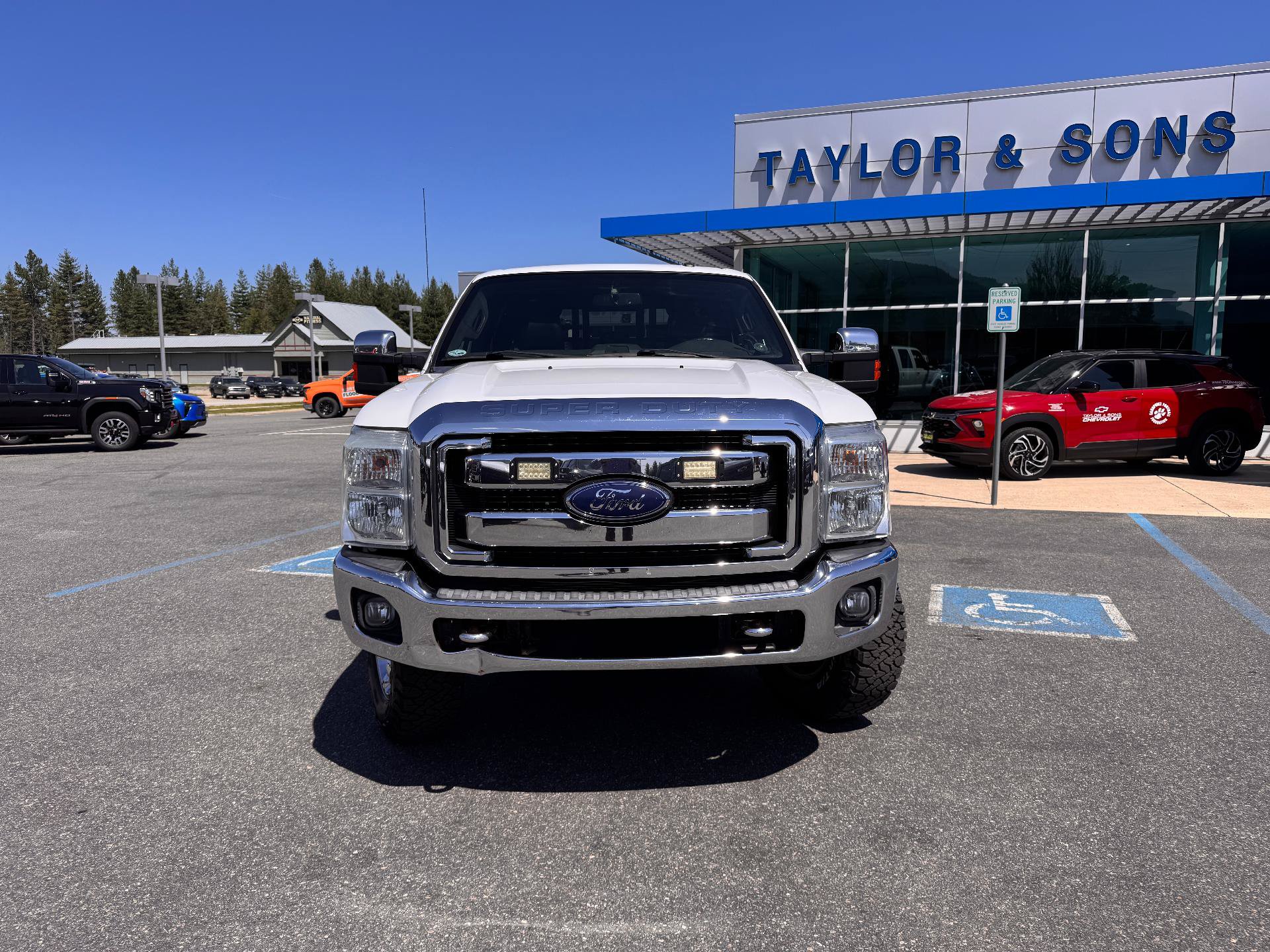 Used 2013 Ford F350 Lariat w/ Lariat Ultimate Pkg AWD/4WD image 2