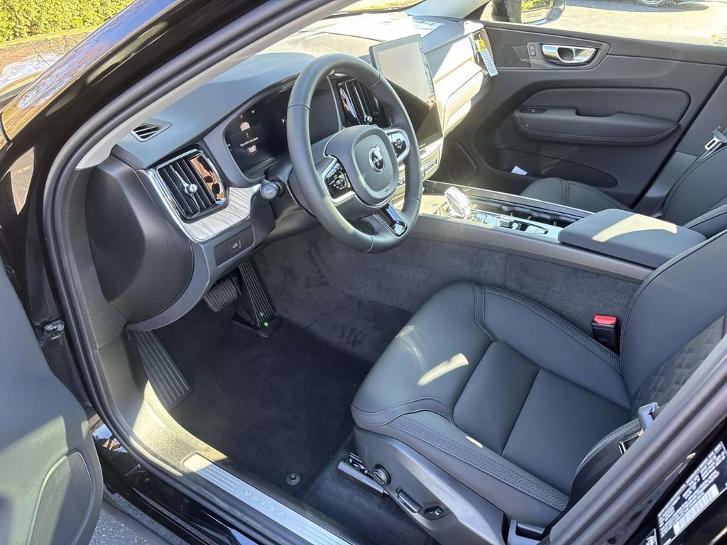 New 2026 Volvo XC60 B5 Plus w/ Protection Package Premier image 23