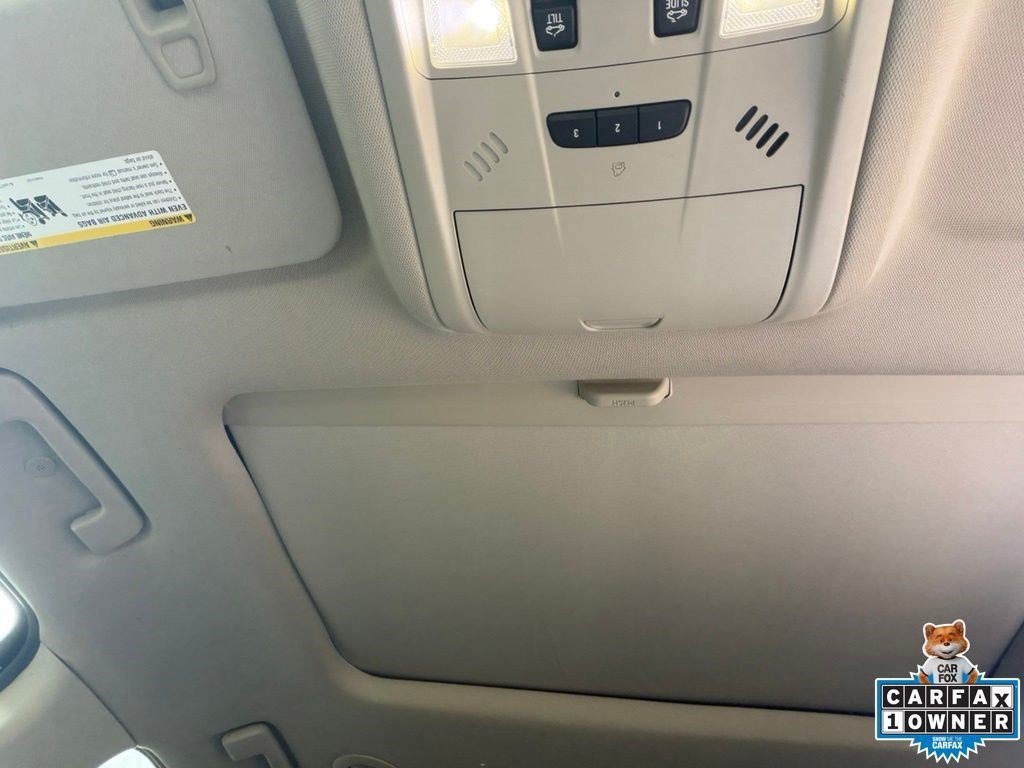 Used 2018 GMC Acadia Denali w/ Technology Package FWD image 19