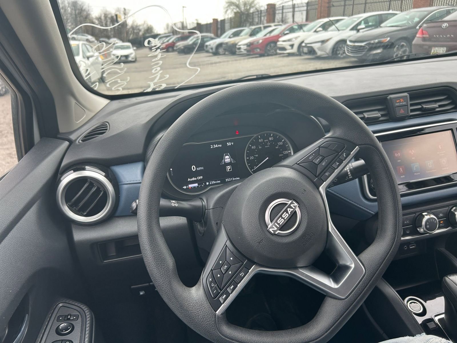 Used 2025 Nissan Versa SV FWD image 29