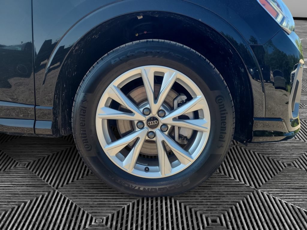 Used 2025 Audi Q3 2.0T Premium AWD/4WD image 16