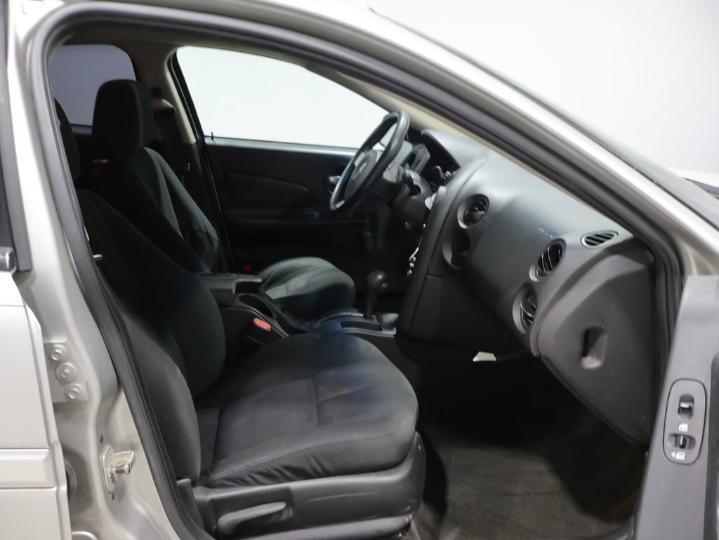 Used 2008 Pontiac Grand Prix FWD image 9