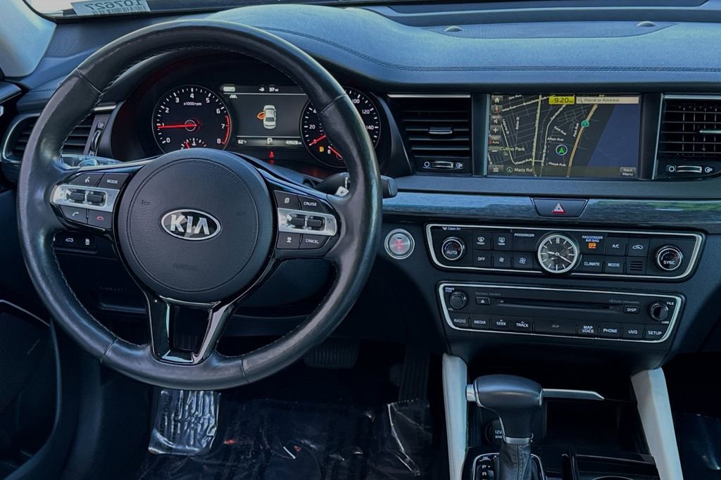 Used 2018 Kia Cadenza Limited w/ Paint Protection Package image 13