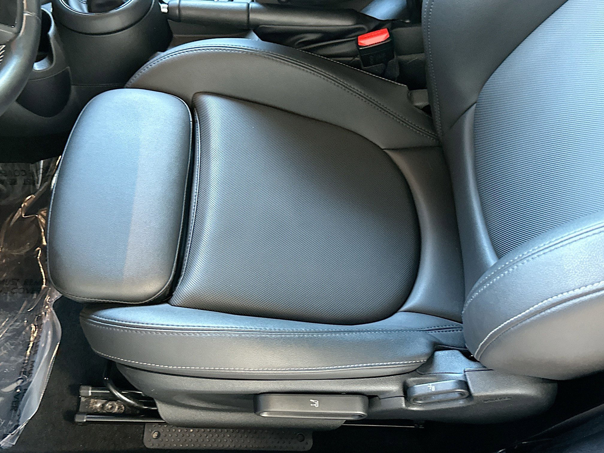 Certified 2023 MINI Cooper S image 19