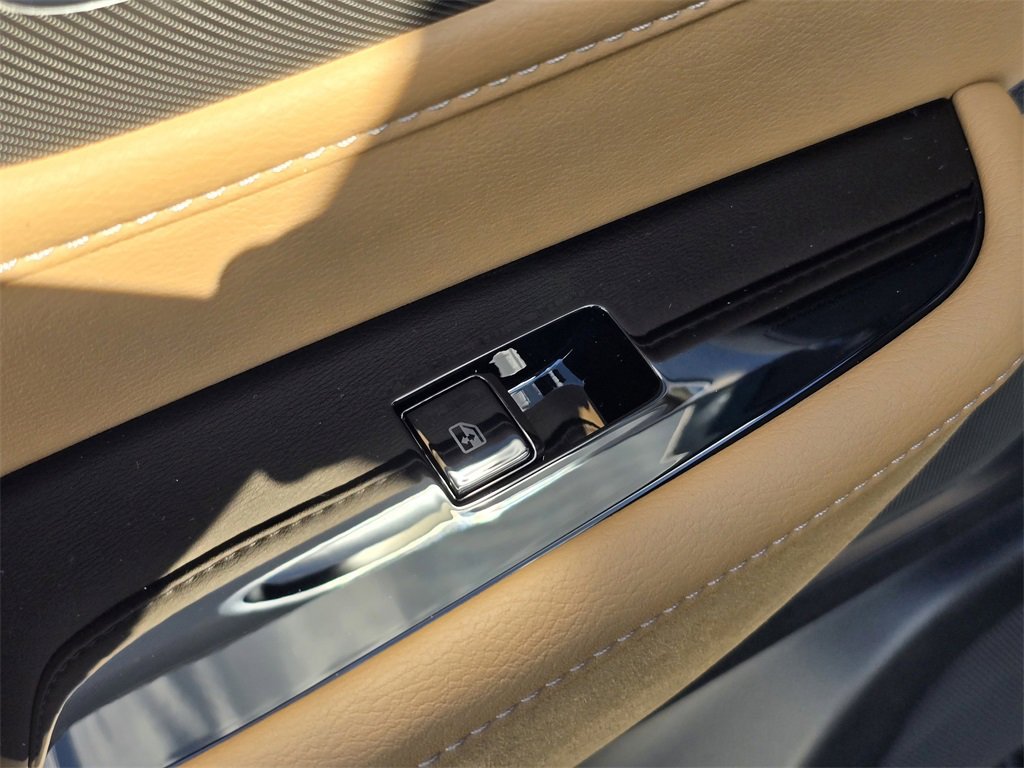 New 2026 INFINITI QX80 Luxe w/ Cargo Package image 11