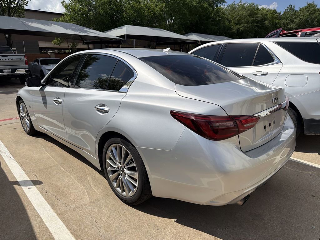 Used 2018 INFINITI Q50 Luxe RWD image 3