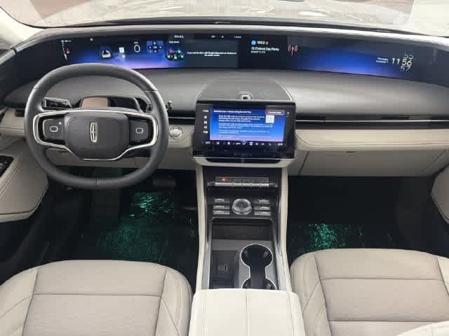 New 2026 Lincoln Nautilus Premier AWD/4WD image 2