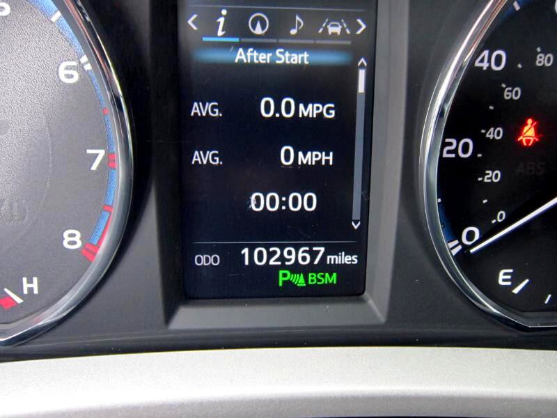 Used 2016 Toyota RAV4 Limited image 22