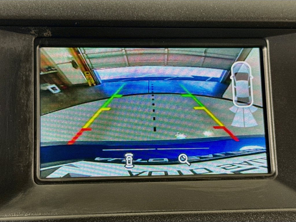 Used 2017 Ford Fusion SE FWD image 32