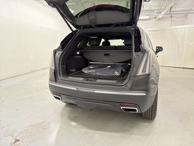 Certified 2026 Cadillac XT5 Sportv w/ LPO, Floor Liner Package AWD/4WD image 27