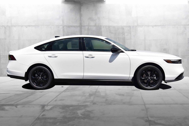 New 2025 Honda Accord SE image 5