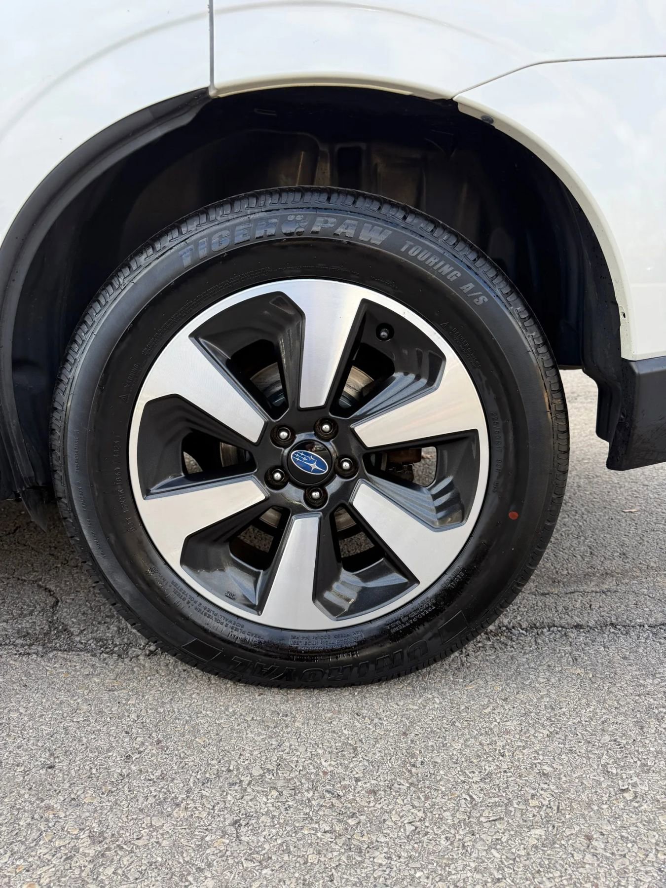 Used 2017 Subaru Forester 2.5i Premium image 25