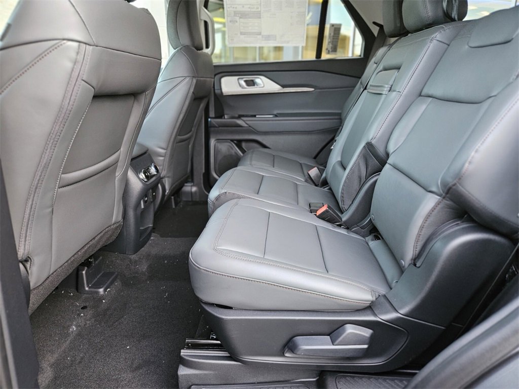 New 2026 Ford Explorer Active image 16