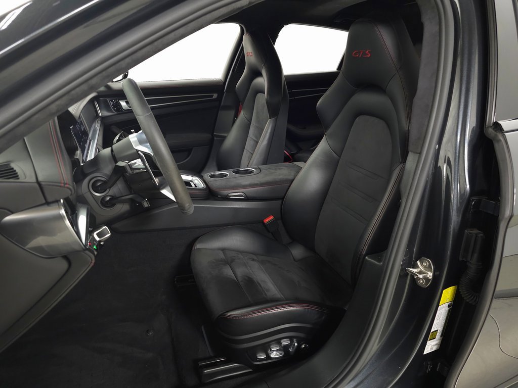 Used 2020 Porsche Panamera GTS image 18