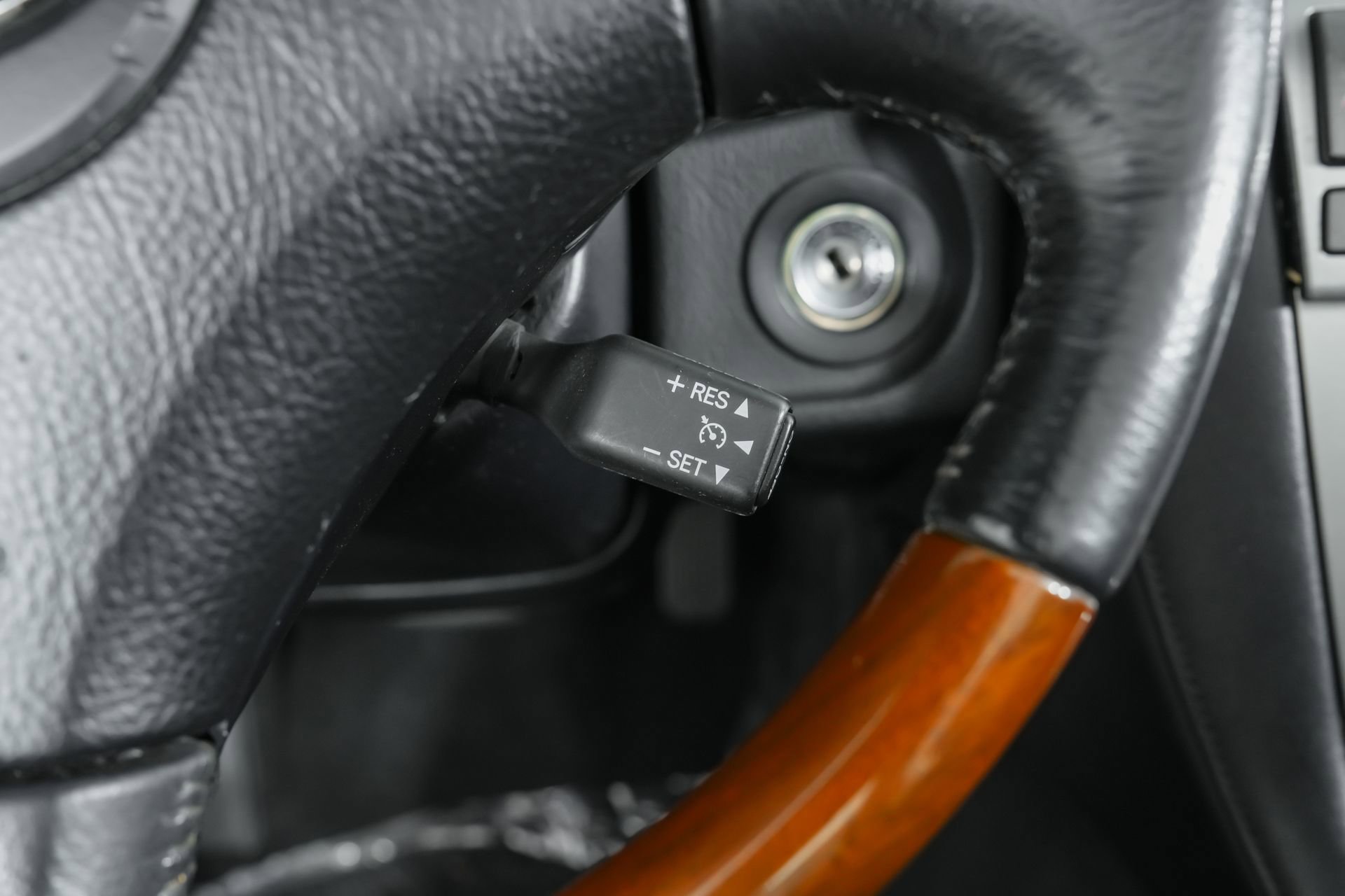 Used 2006 Lexus SC 430 Convertible image 41