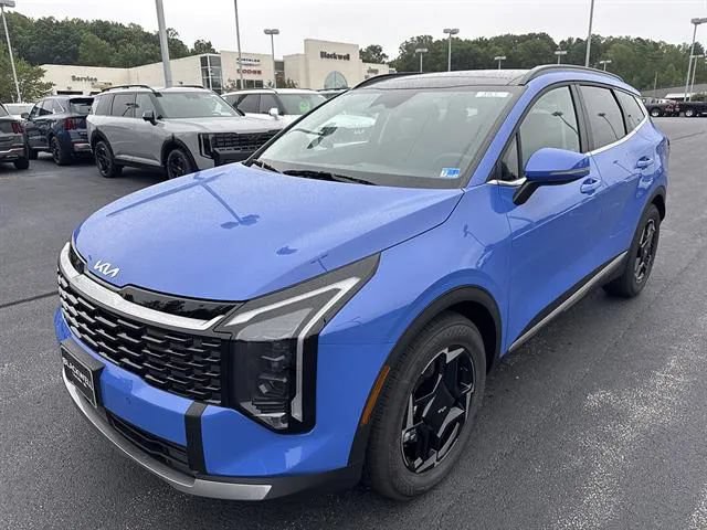 New 2026 Kia Sportage EX FWD image 3