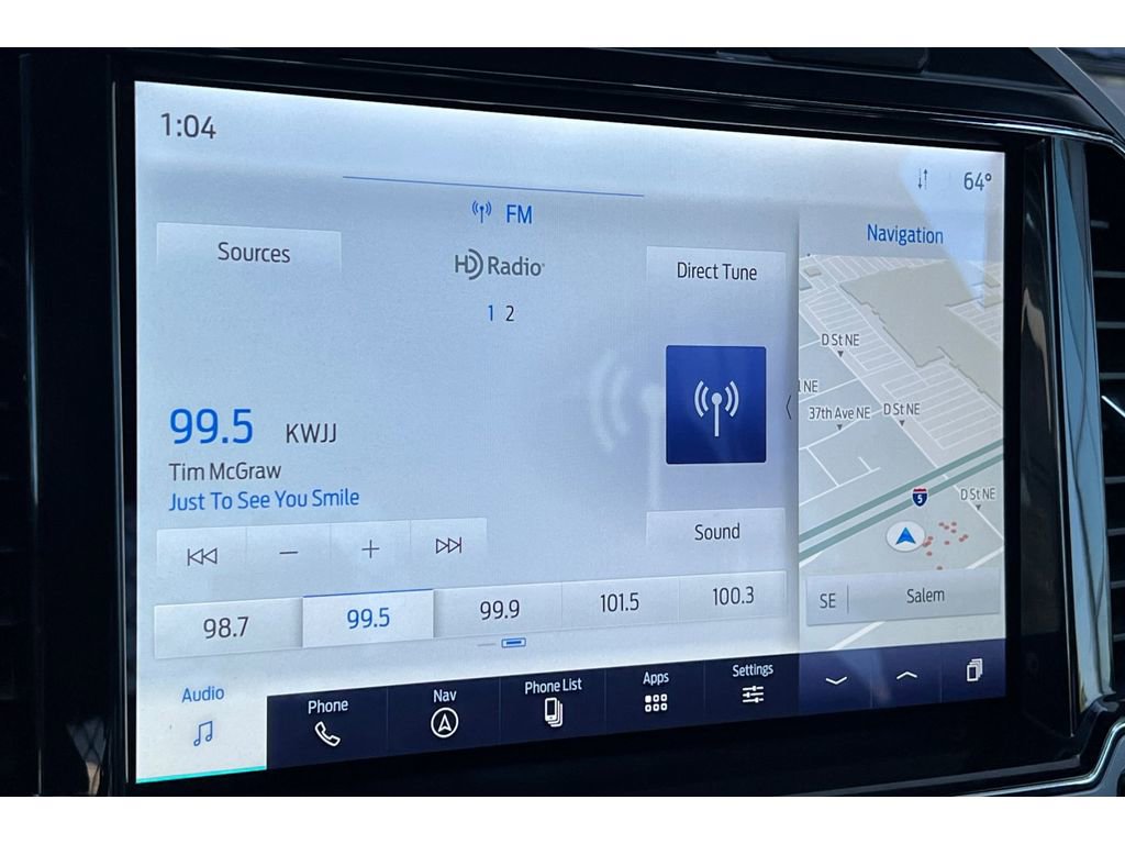 Used 2022 Ford F350 Lariat w/ Camper Package image 19