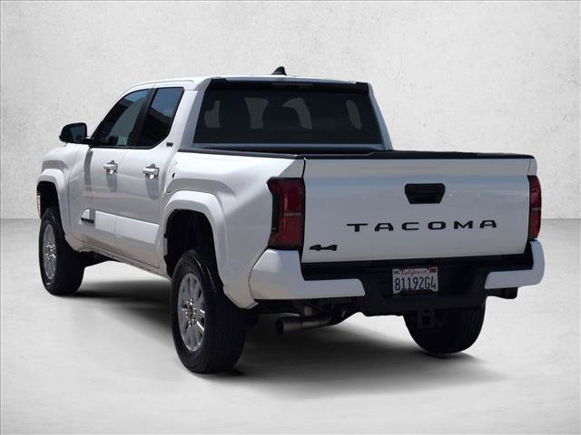 Used 2025 Toyota Tacoma SR5 AWD/4WD image 8