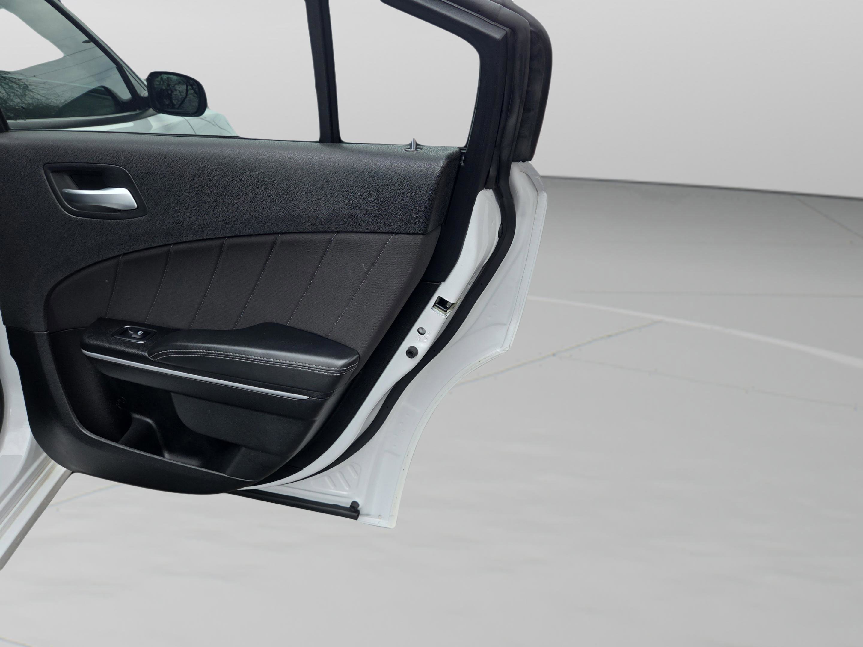 Used 2023 Dodge Charger SXT image 35
