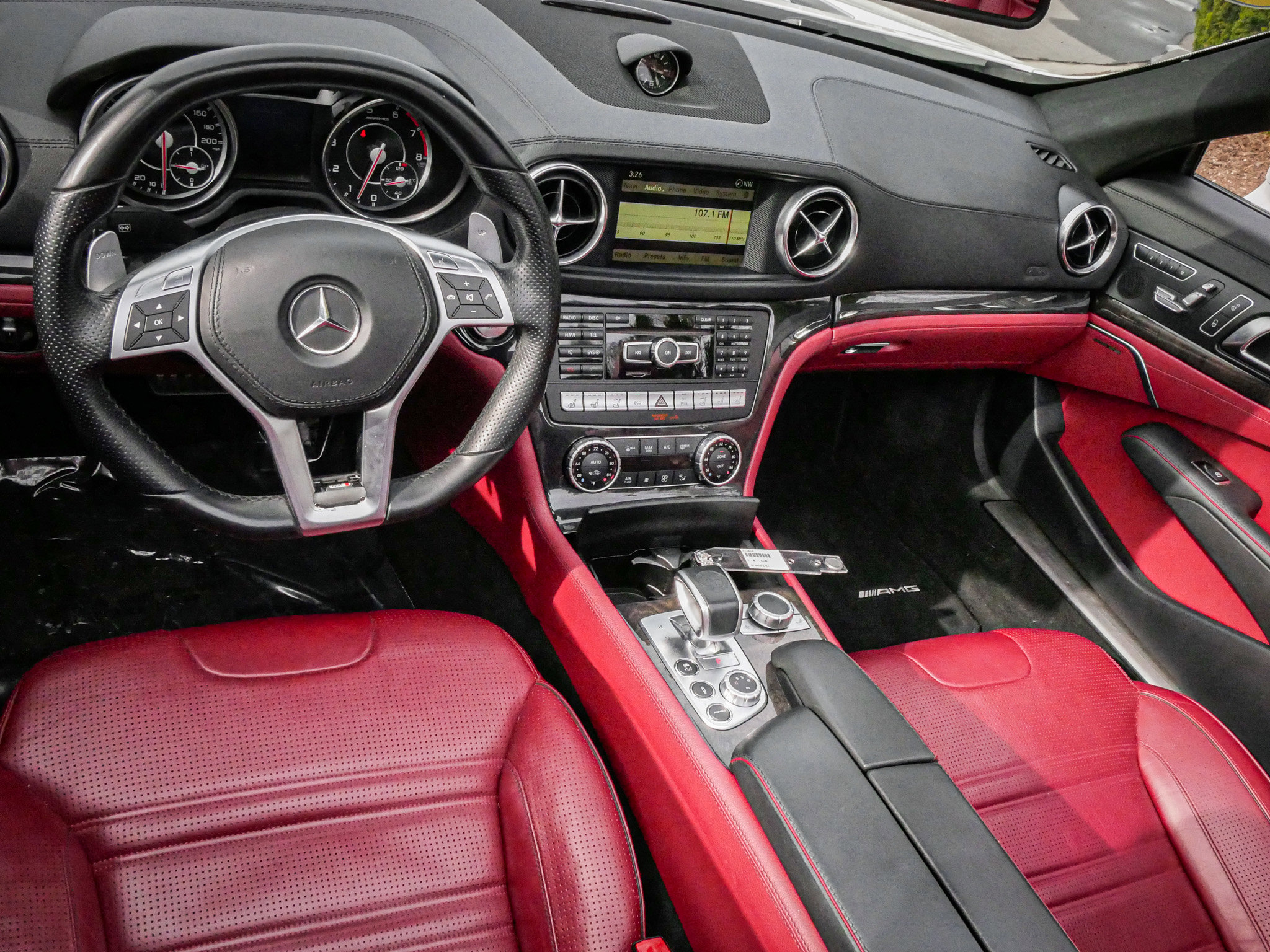 Used 2013 Mercedes-Benz SL 63 AMG image 27