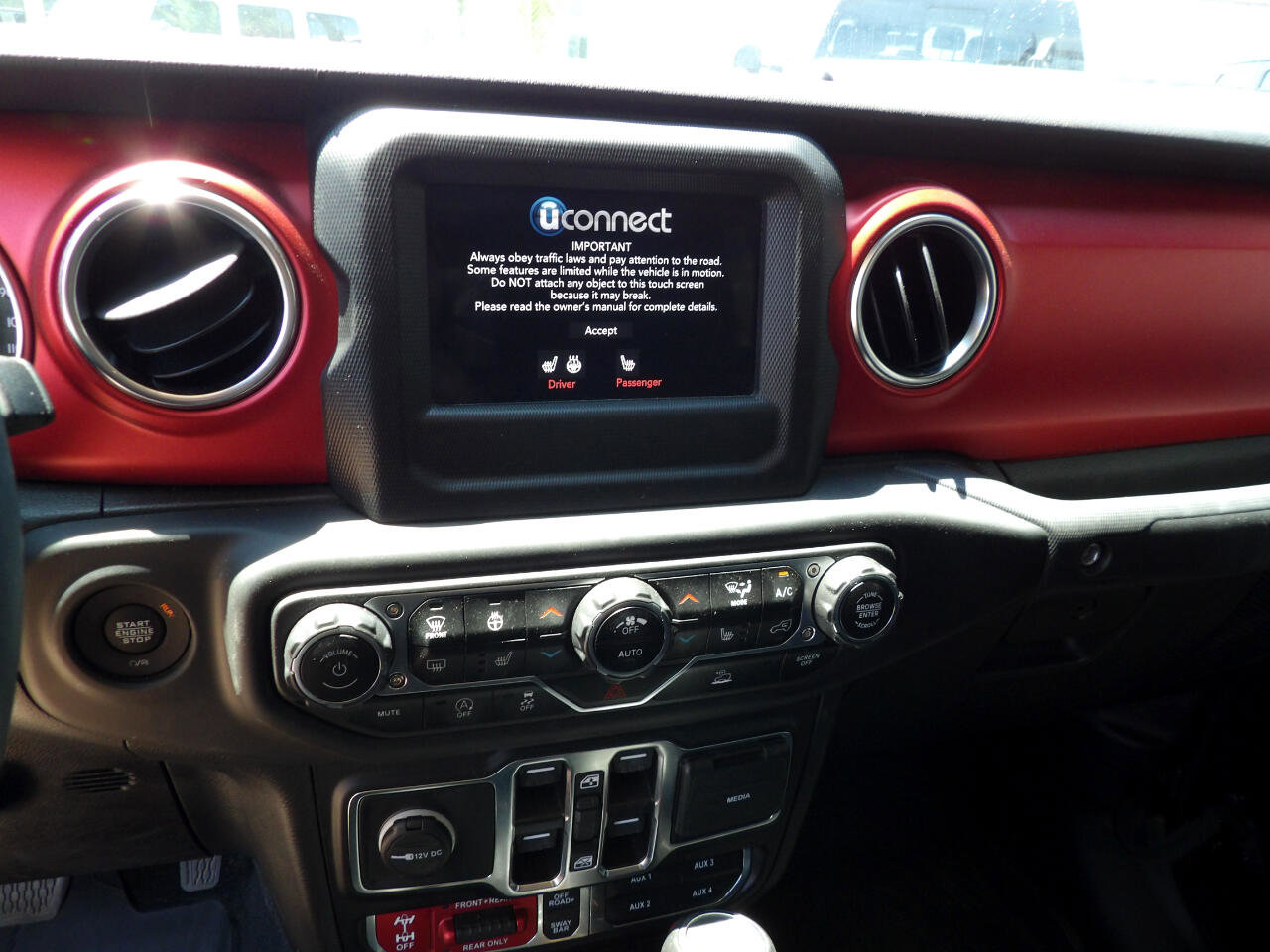 Used 2023 Jeep Gladiator Rubicon w/ LED Lighting Group image 17