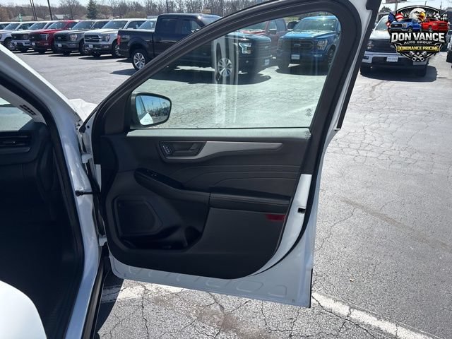 Used 2023 Ford Escape Active AWD/4WD image 14