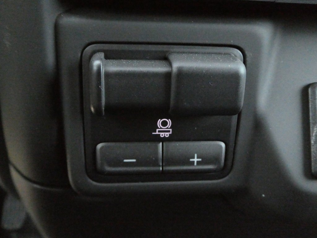 New 2024 GMC Sierra 2500 Pro w/ Convenience Package image 14