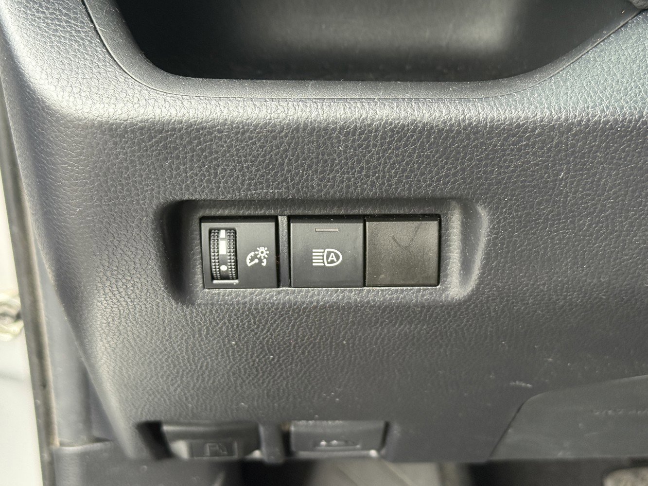 Used 2020 Toyota RAV4 LE w/ All Weather Liner Package image 18