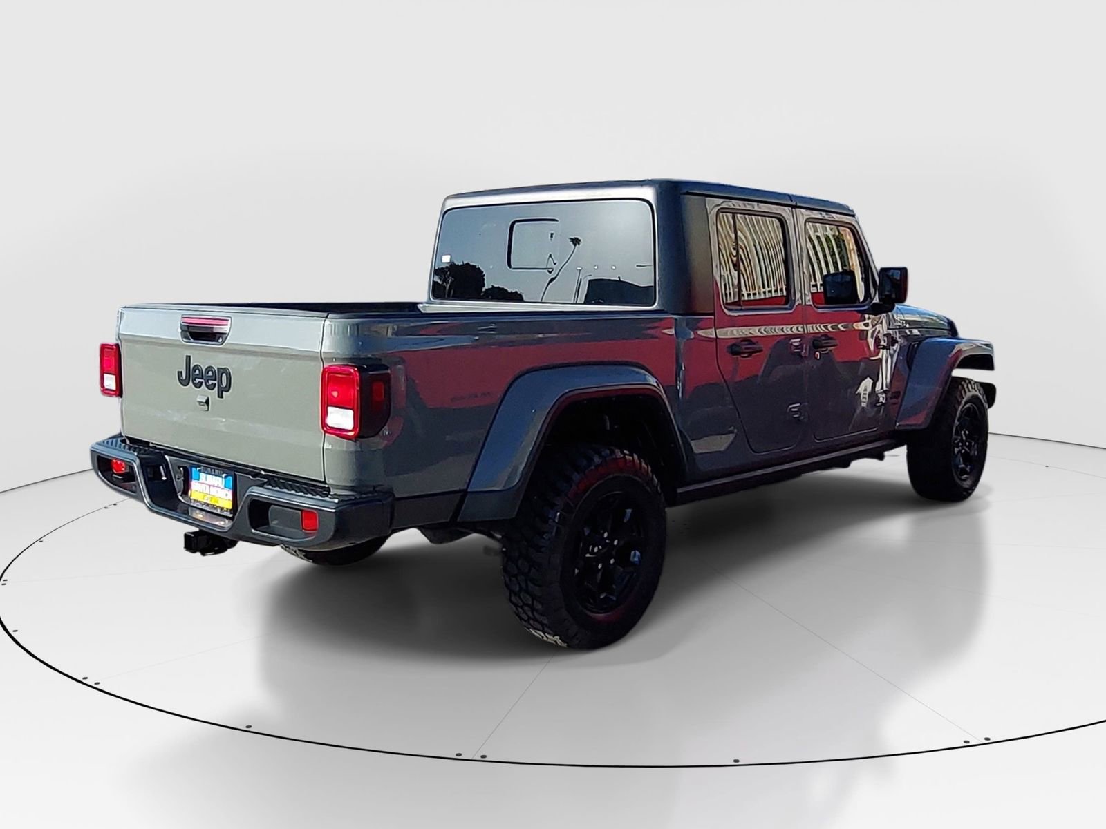 Used 2023 Jeep Gladiator Sport AWD/4WD image 7