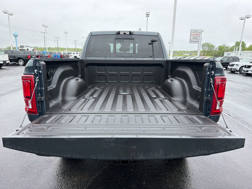 New 2026 RAM 2500 Laramie w/ Sport Appearance Package AWD/4WD image 23