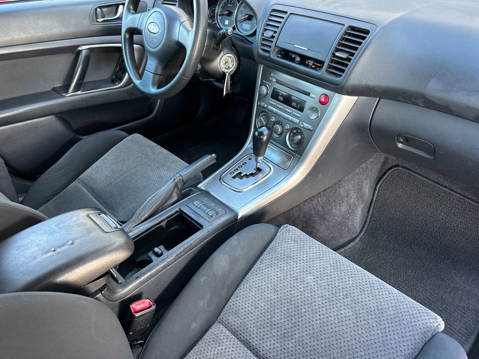 Used 2005 Subaru Outback 2.5i image 16