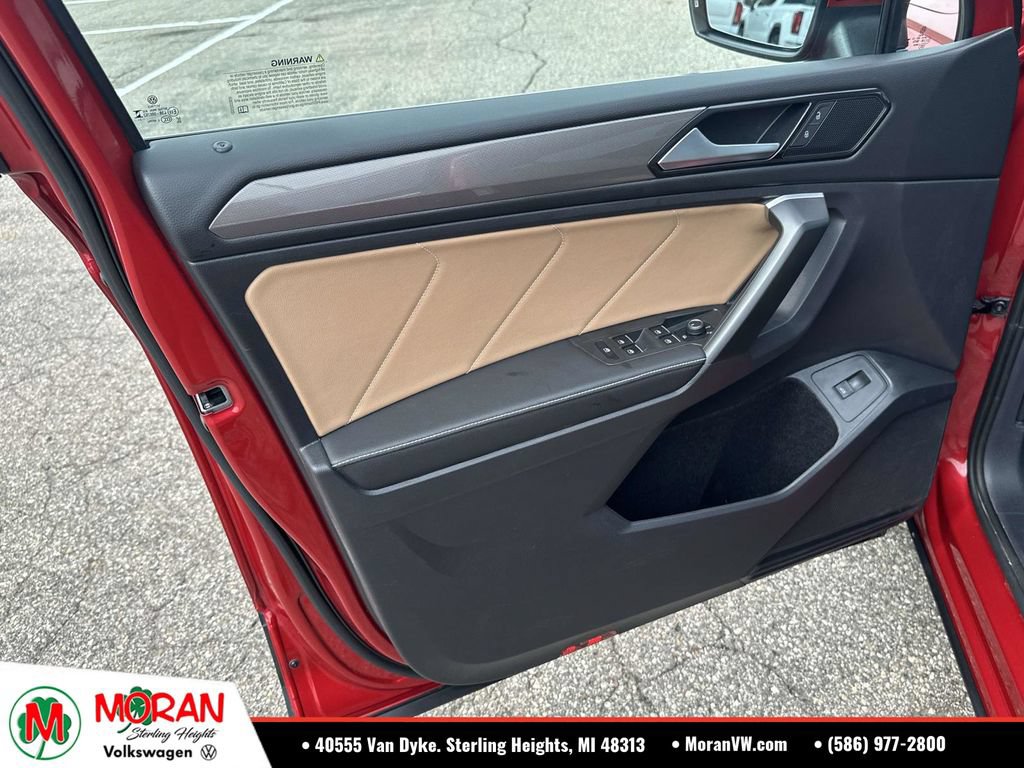 Certified 2024 Volkswagen Tiguan SE AWD/4WD image 16
