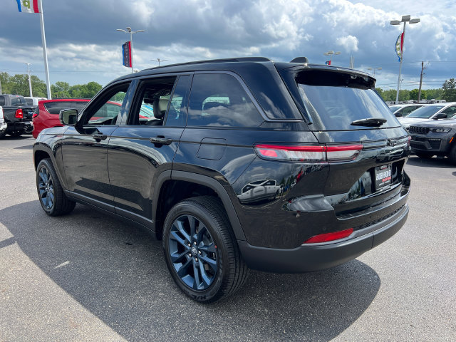 New 2026 Jeep Grand Cherokee Limited AWD/4WD image 5