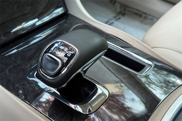 Used 2014 Chrysler 300 image 22