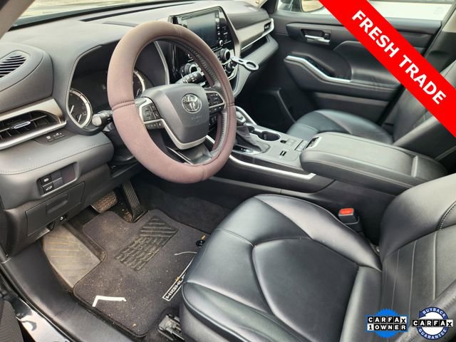 Used 2022 Toyota Highlander XLE image 8