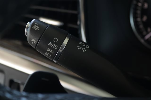 Used 2023 Cadillac XT6 Premium Luxury image 15